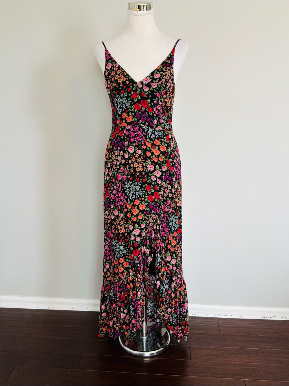 Yumi Kim Anthropologie Rock Steady Maxi Dress Floral Ruffle Slit V-Neck Black Sm